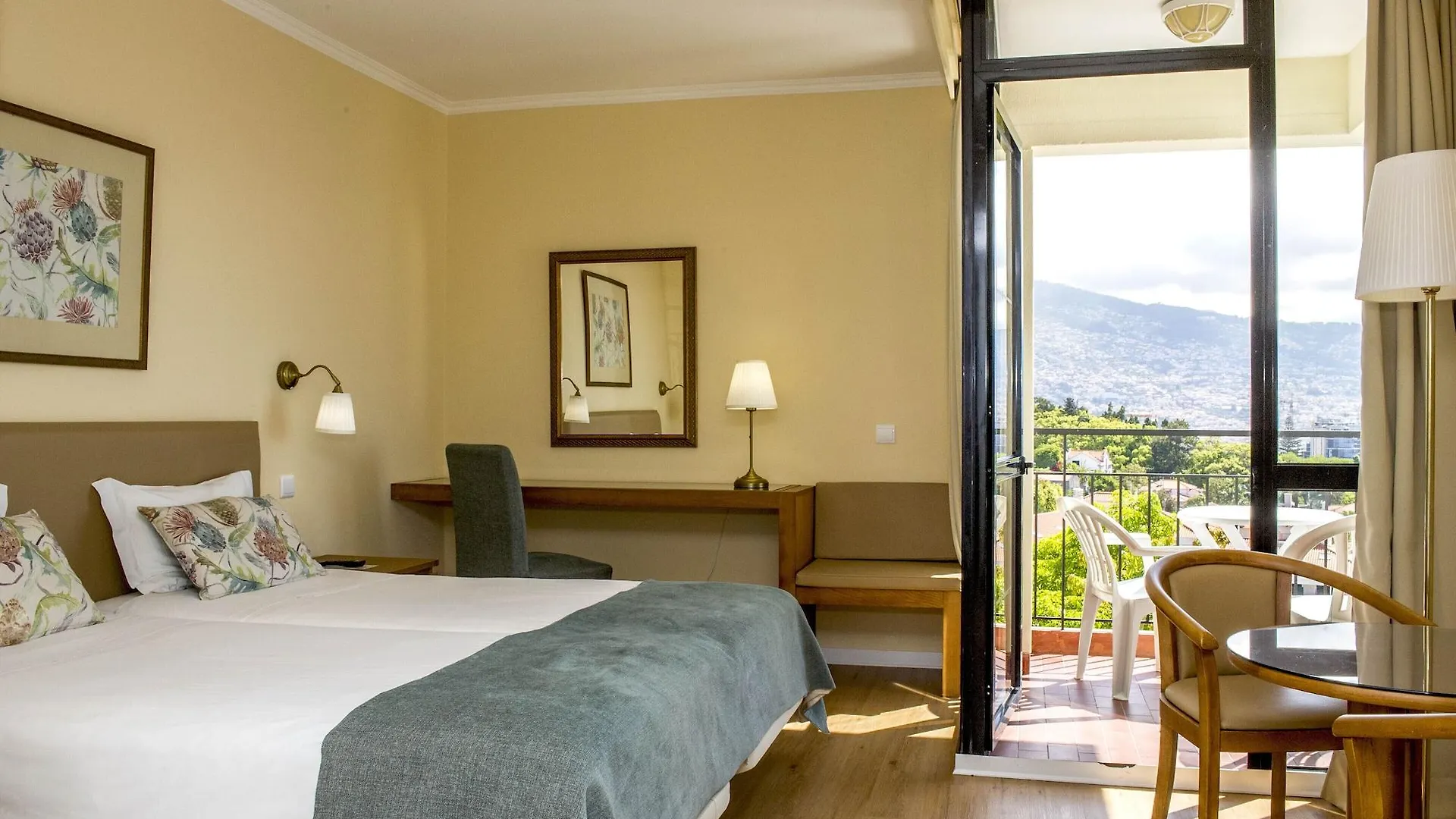 Dorisol Mimosa Studio Hotel فونشال