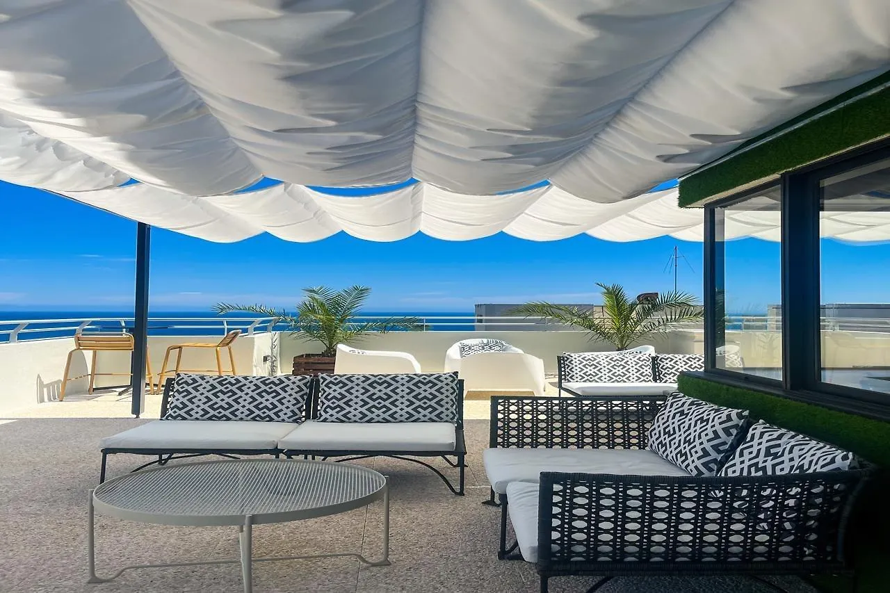 Dorisol Mimosa Studio Hotel فونشال 3*,  البرتغال