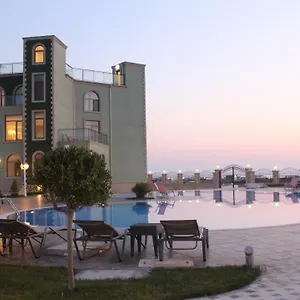 khazar-inji.aboutbakuhotels.com/